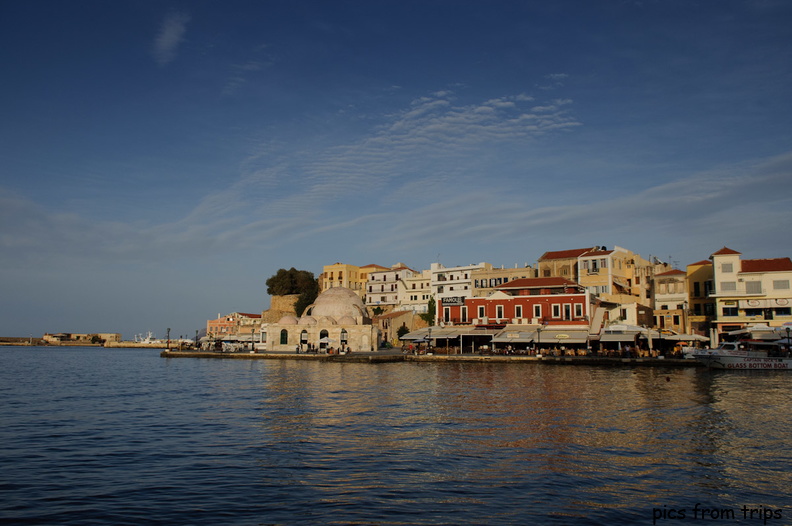 harbor in Hania2010d20c129.jpg